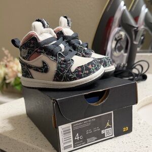 Jordan Kids' Floral Sneakers - 4C